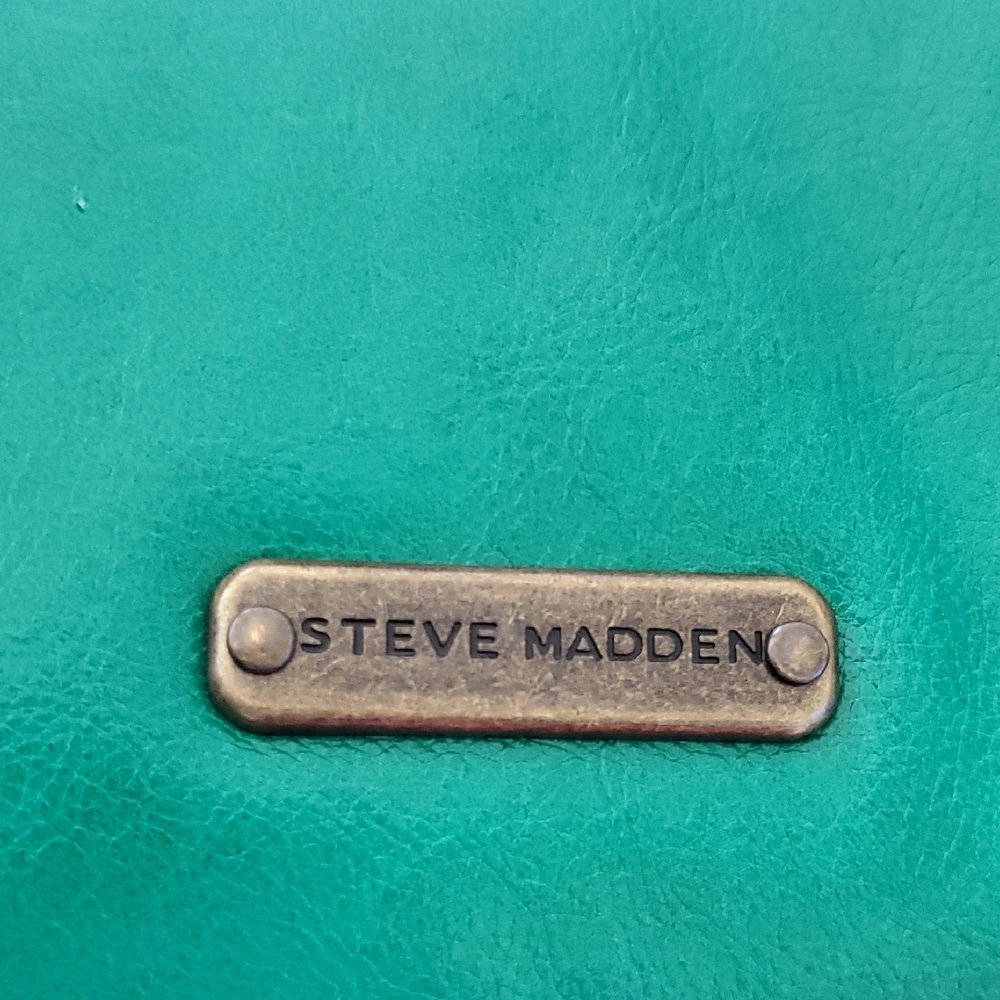 Steve Madden Green Crossbody Bag with Chain Strap - Picture 4 of 13